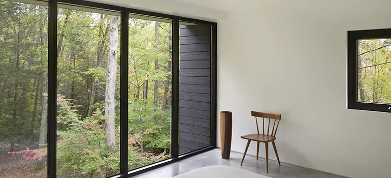 Bulletproof Window Protection Services in Aurora, ON